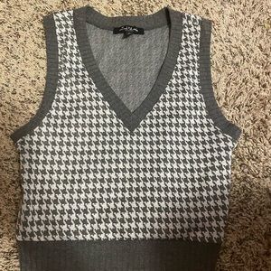 grey and white crop top